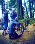 of-trails-and-trains-in-darjeeling-vinay-menon-and-steffi-marth-mountain-bike-kerala-mtb-in-india-14