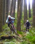 of-trails-and-trains-in-darjeeling-vinay-menon-and-steffi-marth-mountain-bike-kerala-mtb-in-india-4